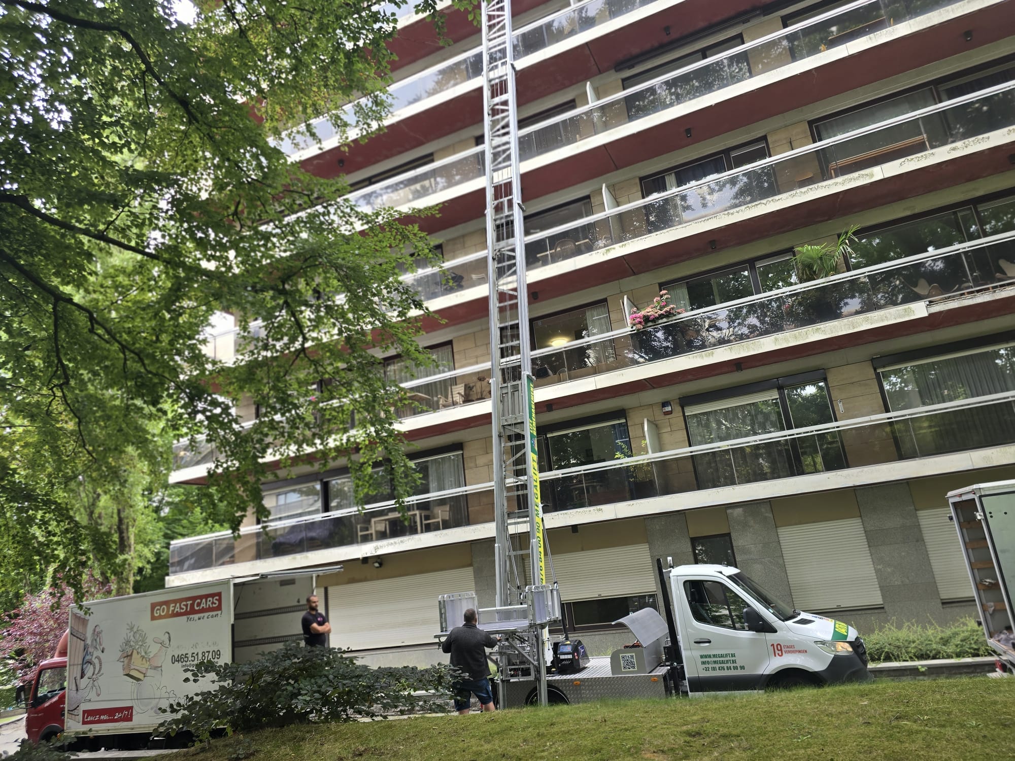 Monte-meuble pour un vide maison en étage à Braine-l'Alleud